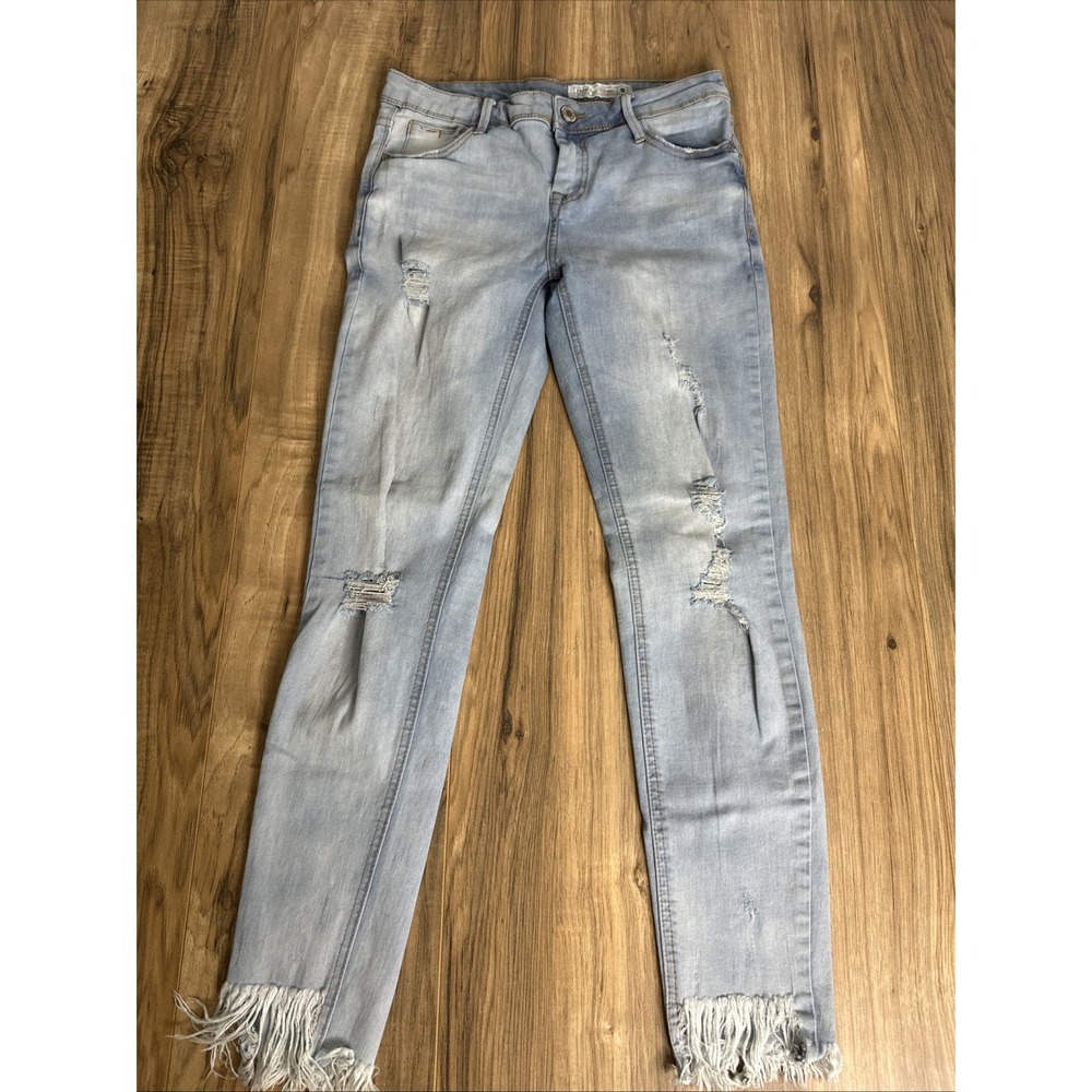 Papaya Women's Mid Rise Skinny Jeans Size 5 Light Wash Blue‎